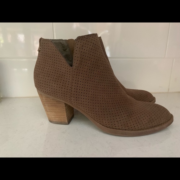 Taupe Dolce Vita perforated suede ankle boots - Picture 3 of 7